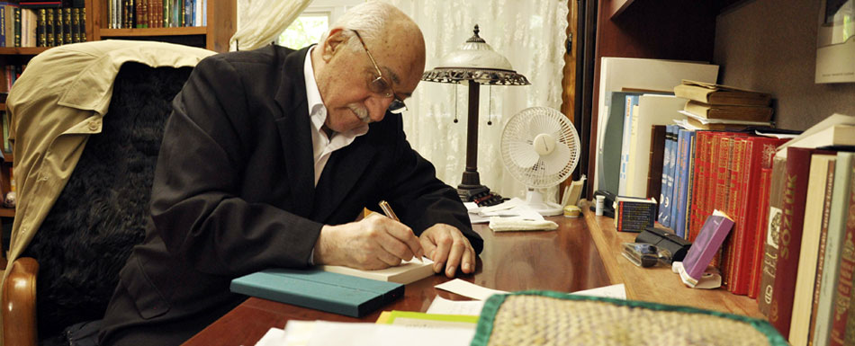 Fethullah Gülen: Violent response to anti-Muslim movie damaging Islam’s image