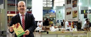 diyarbakir kitap fuarinda fethullah gulen hocaefendinin kitaplarina buyuk ilgi 7f1