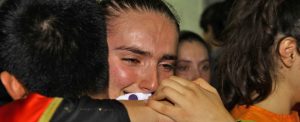 yeni tanistilar 40 yillik dost gibi ayrildilar a51