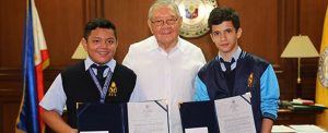 filipinler meclisinden turk okuluna ustun hizmet odulu 217