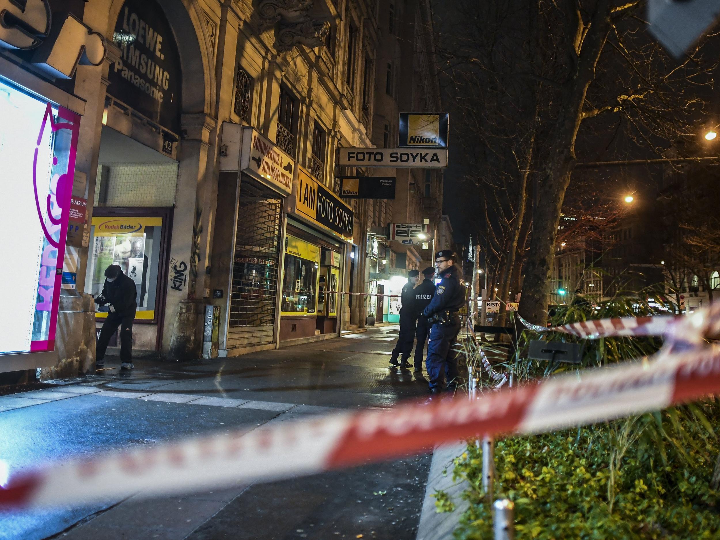 Fethullah Gülen Hocaefendi’nin Viyana’da İşlenen Cinayetler Üzerine Taziye ve Kınama Mesajı